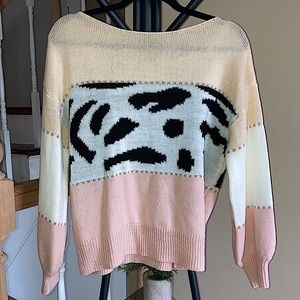 Multicolor print sweater.